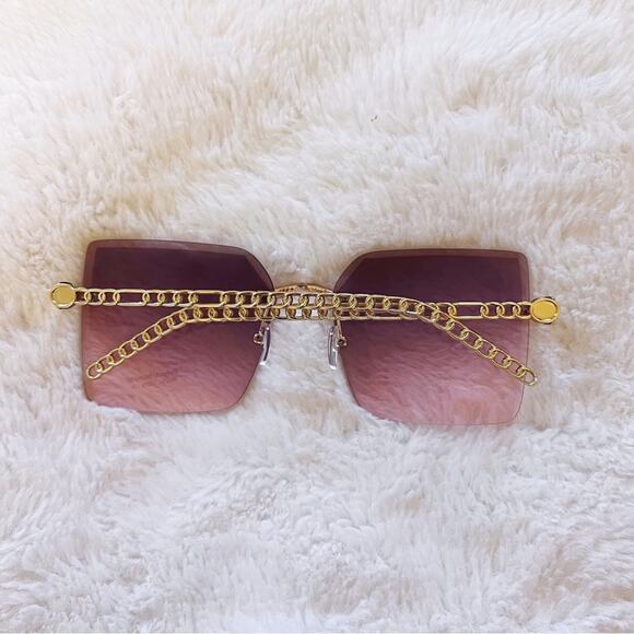 Skyla Light Purple Square Oversized Sunglasses - Picture 12 of 12